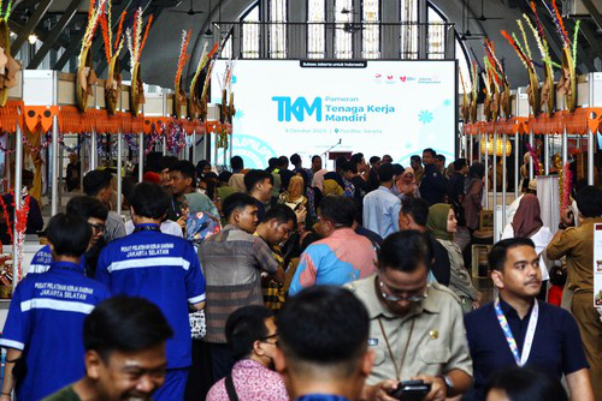 Tenaga Kerja: Pengertian, Jenis, Klasifikasi Beserta Contohnya
